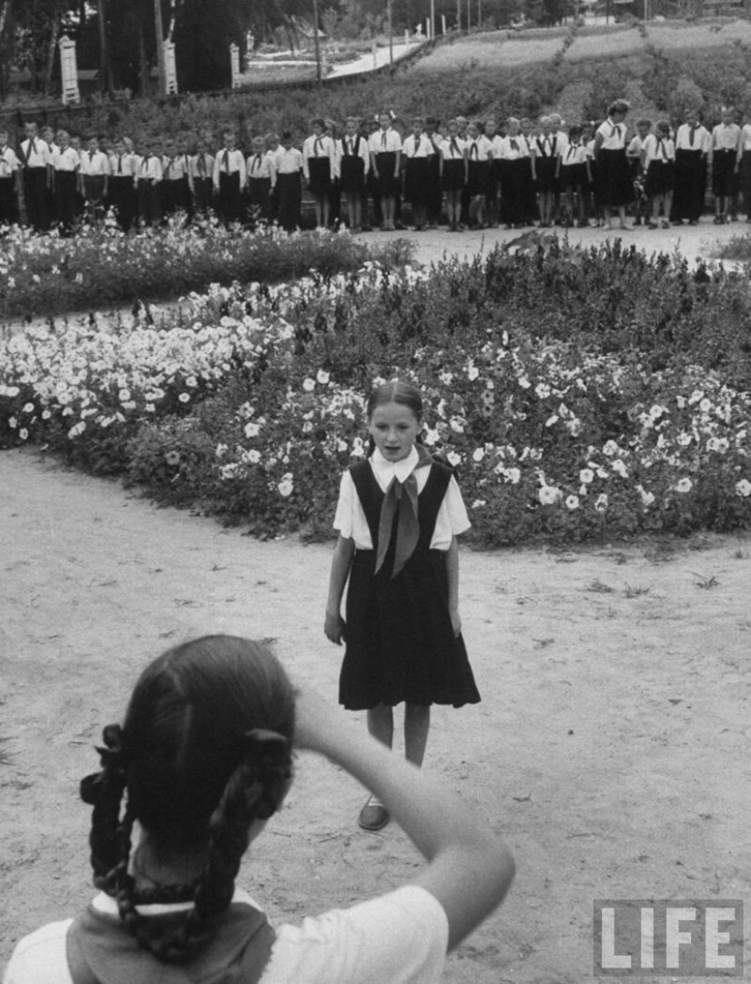Simples moscovitas de la década de 1950 a través de los ojos de un americano Simples moscovitas de la década de 1950 a través de los ojos de un americano