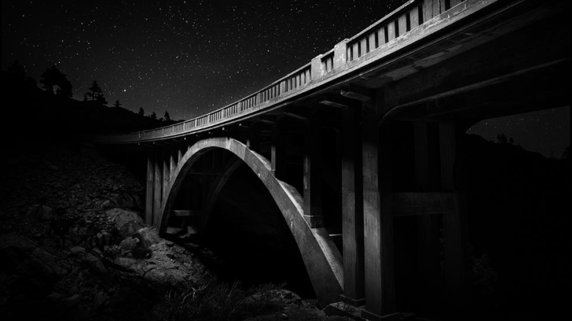 Slayer of darkness. Landscapes that night colorless Slayer of darkness. Landscapes that night colorless