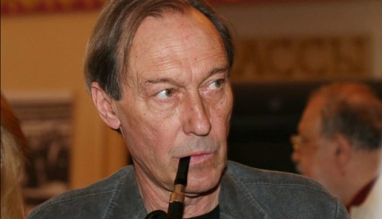 Smoking – health harm: 7 celebrities who died from Smoking