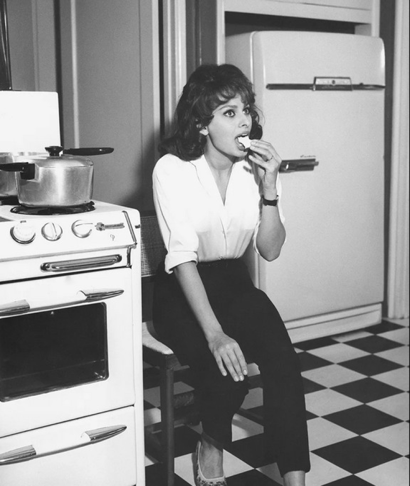 Sophia Loren and her cookbooks