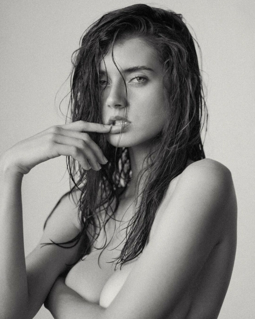 Sophisticated sexuality in the pictures of Larsen Sotelo Sophisticated sexuality in the pictures of Larsen Sotelo