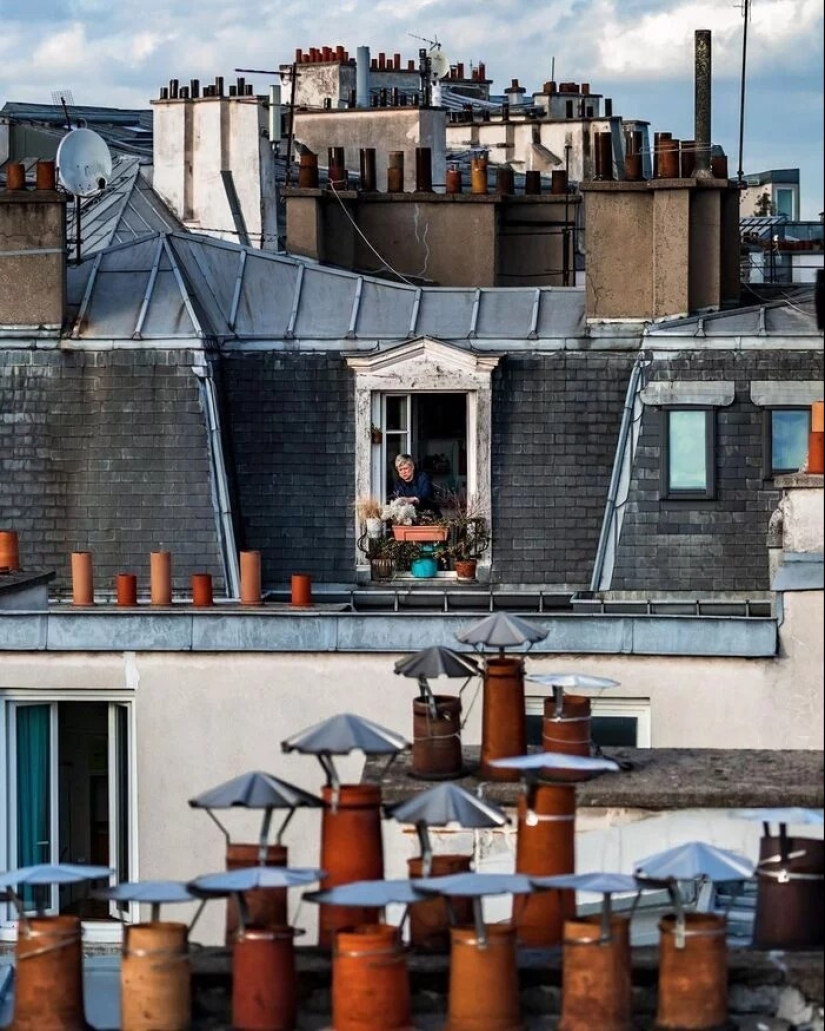Spying on the Parisians: windows and balconies of the French capital Spying on the Parisians: windows and balconies of the French capital