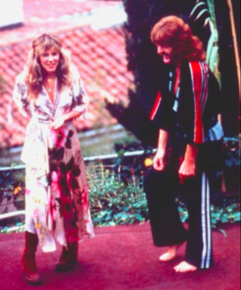 Stevie Nicks Kicks Ass: A 1983 Self-Defense Guide for Women With the Rock Star