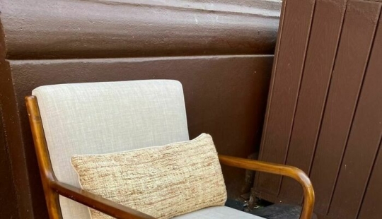 ‘Stooping NYC’: 17 Times People Left Treasures On The Curb For Others To Find