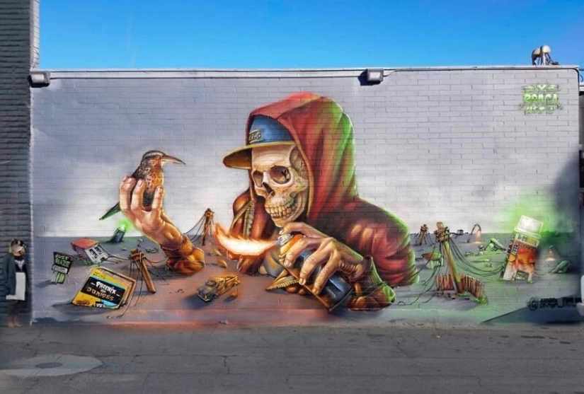Street artist Tom Bragado Blanco and his stunning urban illusions