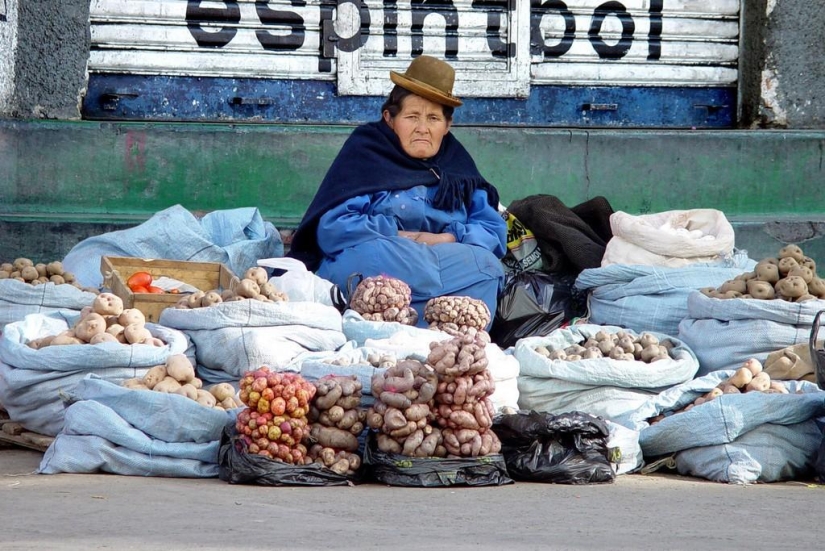 Street trade in different countries of the world