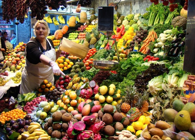 Street trade in different countries of the world