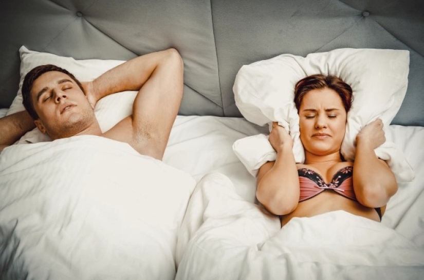 Sueño tranquilo: Tres consejos simples de expertos en sueño sobre cómo lidiar con los ronquidos