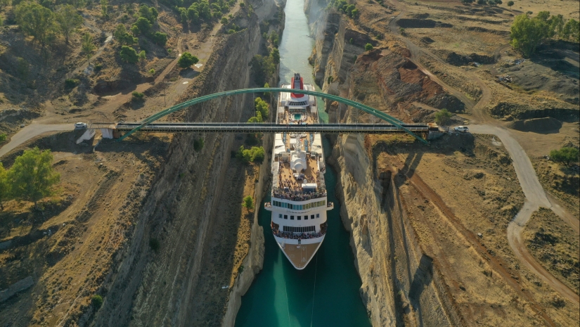 Suez and 4 other largest shipping channels Suez and 4 other largest shipping channels