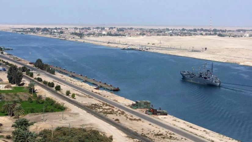 Suez and 4 other largest shipping channels Suez and 4 other largest shipping channels