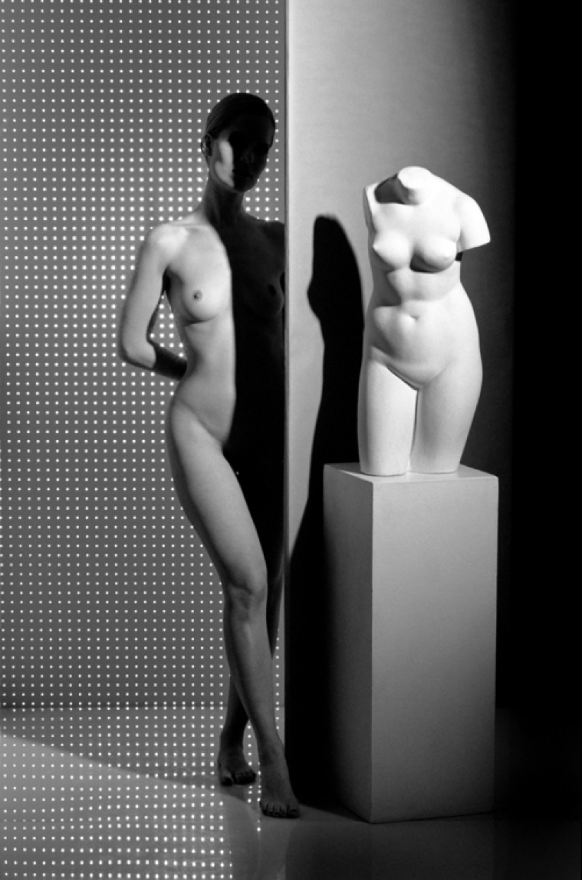 Surrealismo en blanco y negro del maestro de la fotografía erótica Gunther Knop Surrealismo en blanco y negro del maestro de la fotografía erótica Gunther Knop