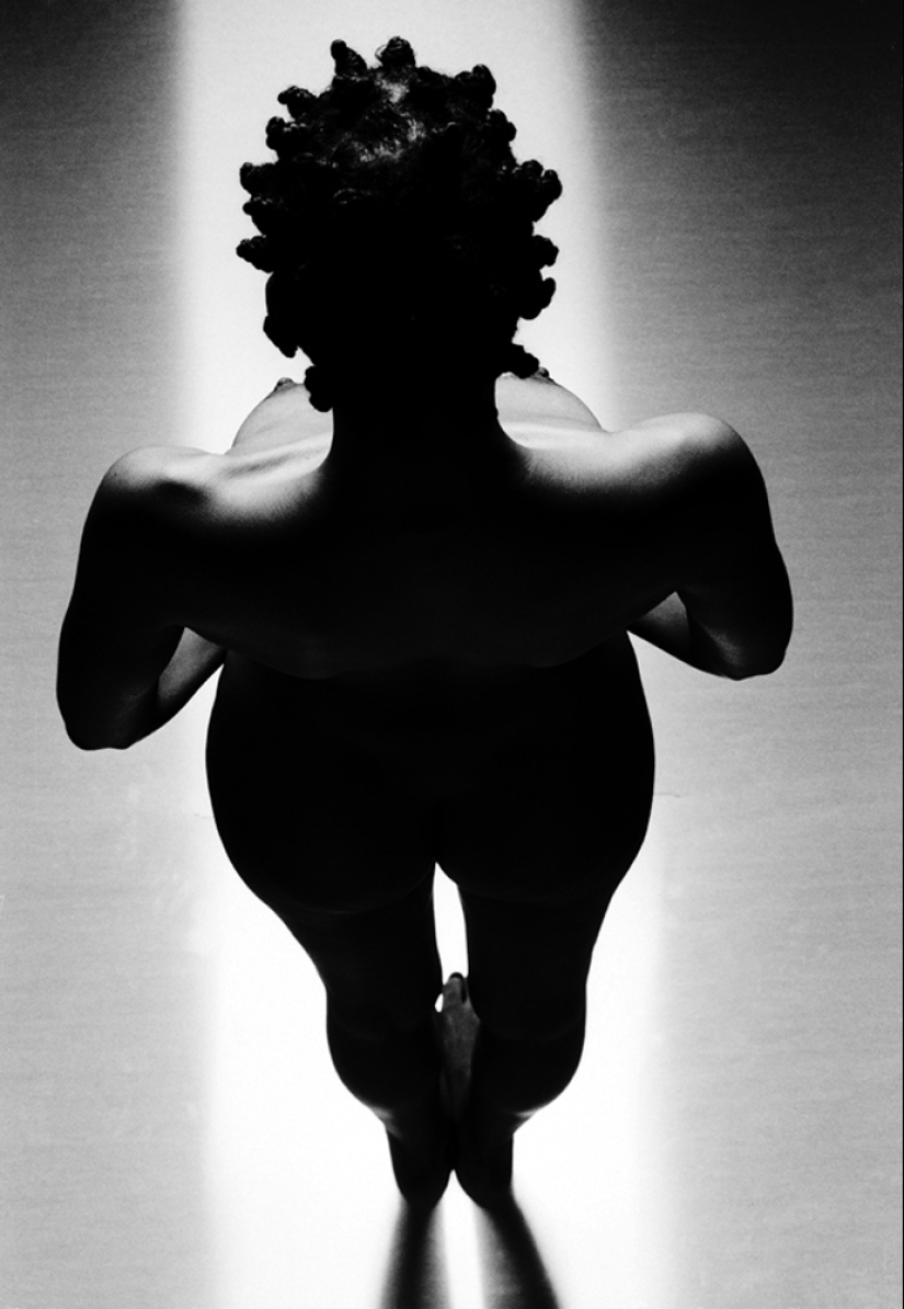 Surrealismo en blanco y negro del maestro de la fotografía erótica Gunther Knop Surrealismo en blanco y negro del maestro de la fotografía erótica Gunther Knop