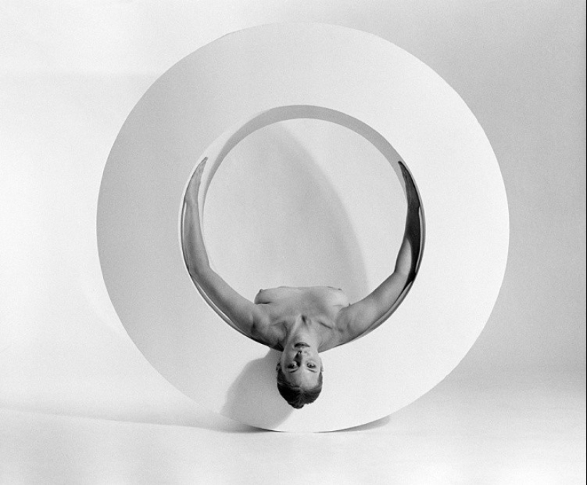Surrealismo en blanco y negro del maestro de la fotografía erótica Gunther Knop Surrealismo en blanco y negro del maestro de la fotografía erótica Gunther Knop