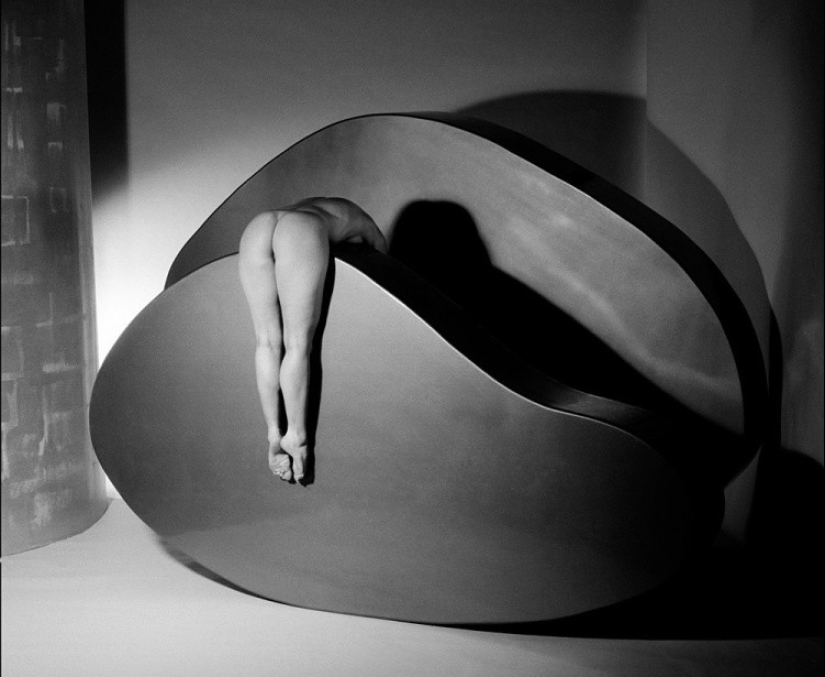 Surrealismo en blanco y negro del maestro de la fotografía erótica Gunther Knop Surrealismo en blanco y negro del maestro de la fotografía erótica Gunther Knop