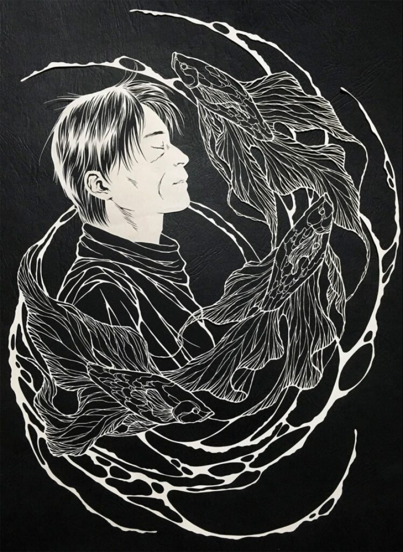 Talla de papel de filigrana de la artista japonesa Rika Fukuda