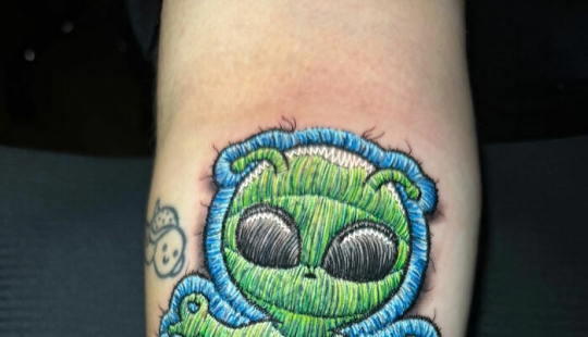 Tattoo Artist Creates Realistic-Looking Embroidery Tattoos, And Here Are His 15 Best Works Tattoo Artist Creates Realistic-Looking Embroidery Tattoos, And Here Are His 15 Best Works