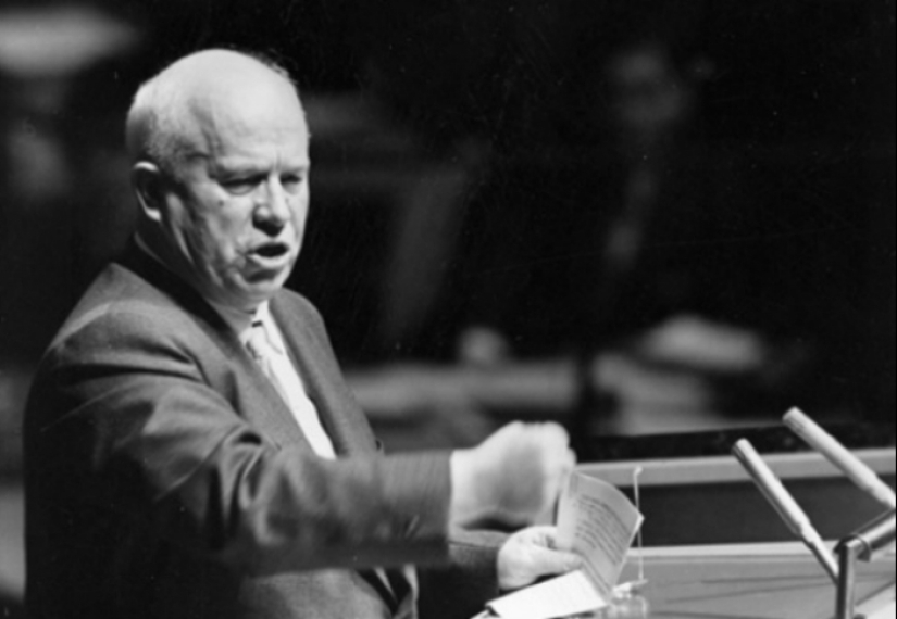 "¡Te enterraremos!"y otros errores de traducción que tuvieron consecuencias desastrosas