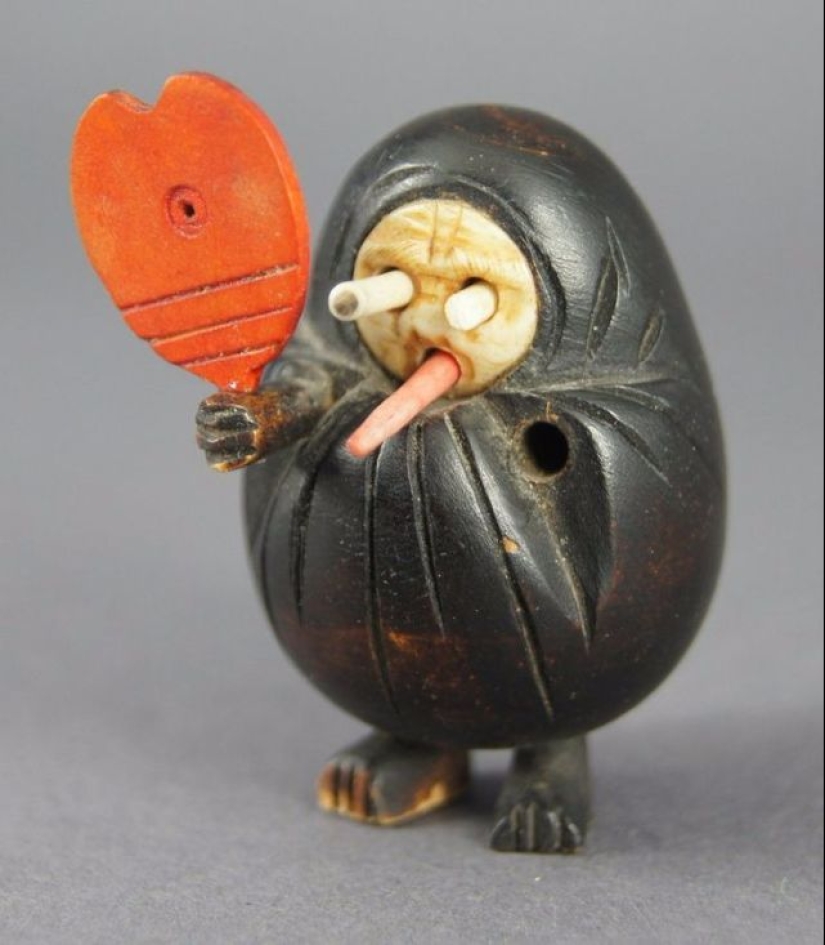 Terriblemente divertido. Juguetes viejos que te hacen sentir incómodo Terriblemente divertido. Juguetes viejos que te hacen sentir incómodo