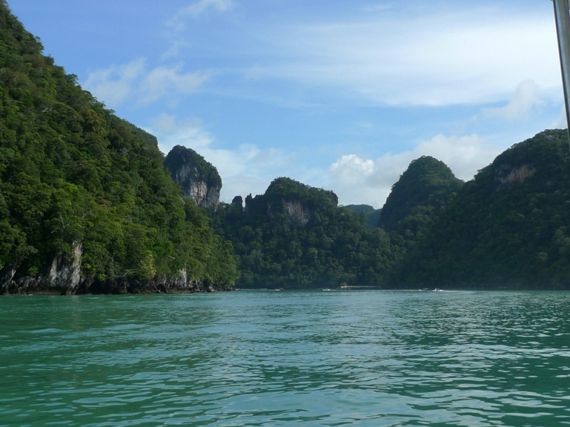 The 10 most beautiful natural pools in the world