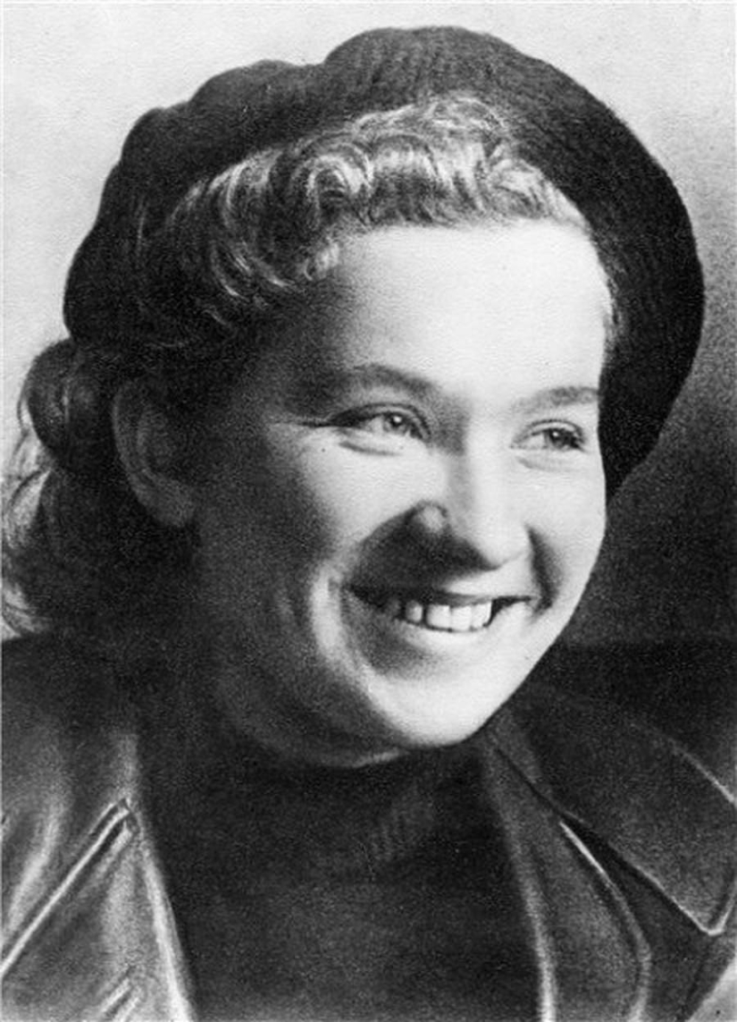 The 14 Most Beautiful Female Intelligence Officers in History