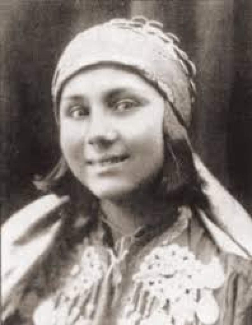 The 14 Most Beautiful Female Intelligence Officers in History