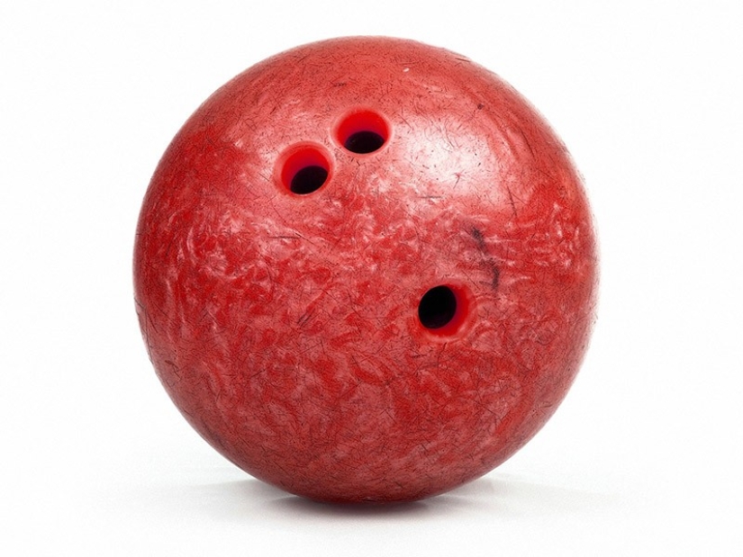 The 25 strangest murder weapons