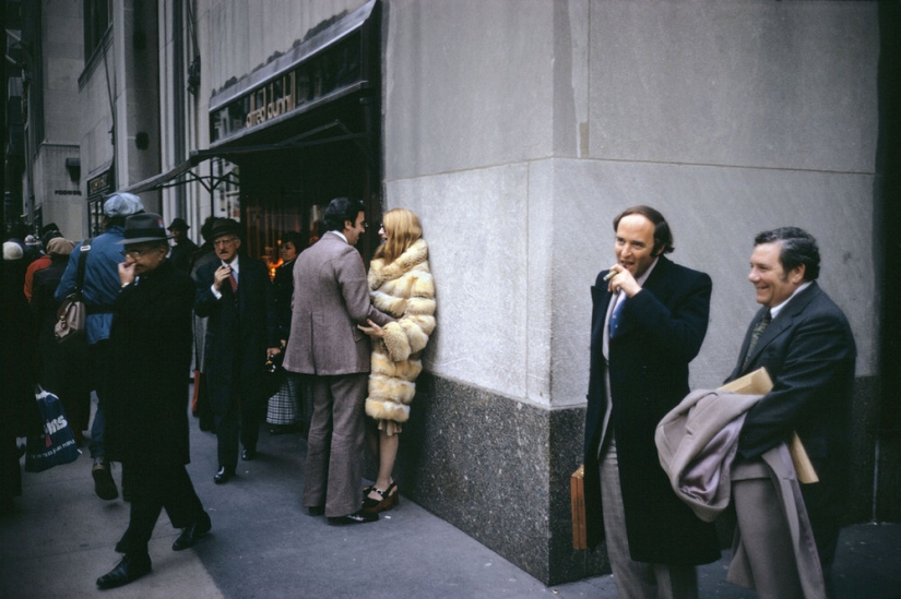 The 30 most striking works of street photography legend Joel Meyerowitz