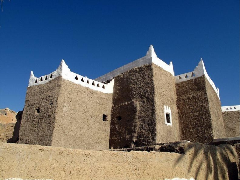 The amazing city of Ghadames on the edge of the desert
