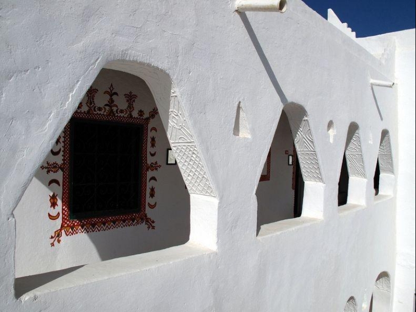 The amazing city of Ghadames on the edge of the desert
