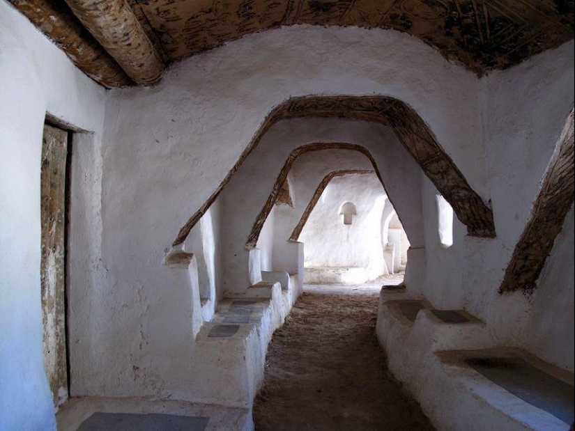 The amazing city of Ghadames on the edge of the desert