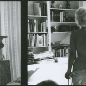 The art of peeping: 17 of the most powerful paparazzi shots The art of peeping: 17 of the most powerful paparazzi shots