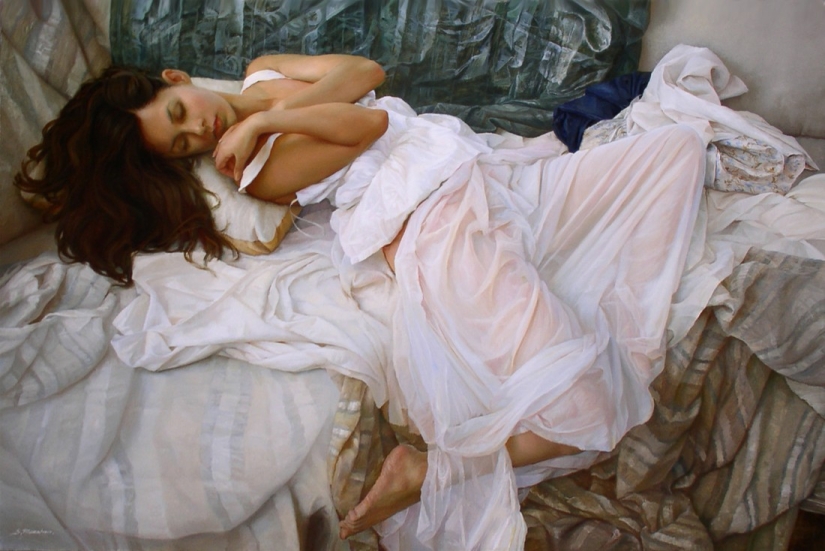 The beauty of the female body in the stunningly realistic works of Sergey Marshennikov