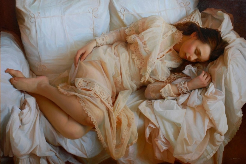 The beauty of the female body in the stunningly realistic works of Sergey Marshennikov
