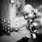 The Black and White Magic of Giulio Magnifico's Street Portraits The Black and White Magic of Giulio Magnifico's Street Portraits