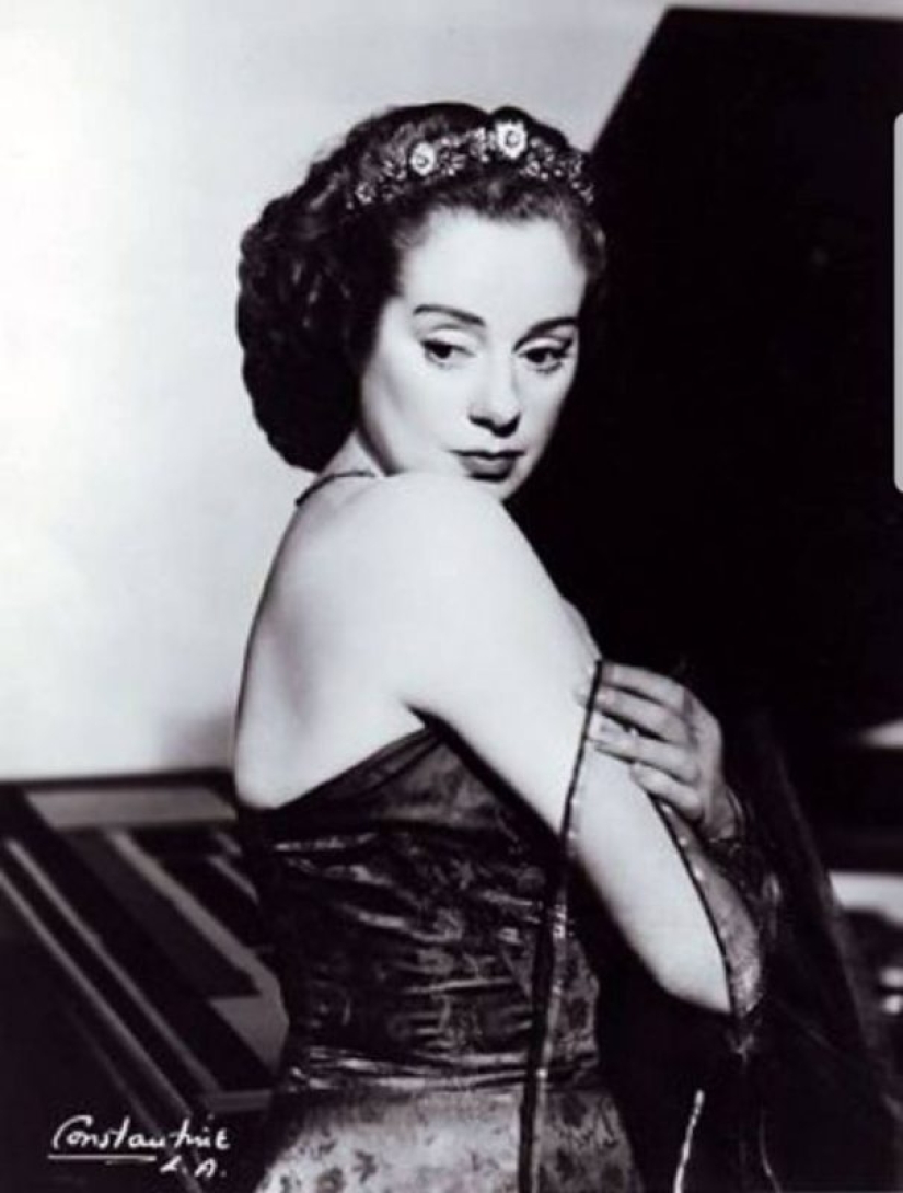 The bride of Frankenstein: the inimitable Elsa Lanchester The bride of Frankenstein: the inimitable Elsa Lanchester