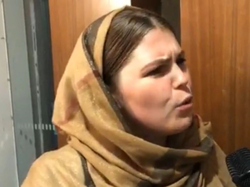 The Cancer That Wasn't There: The Story of Belle Gibson, Australia's Most Brazen Blogger