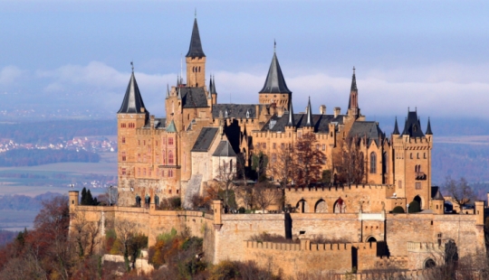 The comforts of medieval castles, or Why Retire to the cloakroom The comforts of medieval castles, or Why Retire to the cloakroom