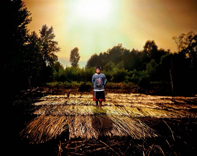 The Crescent Moon project: amazing photos taken by the light of the moon