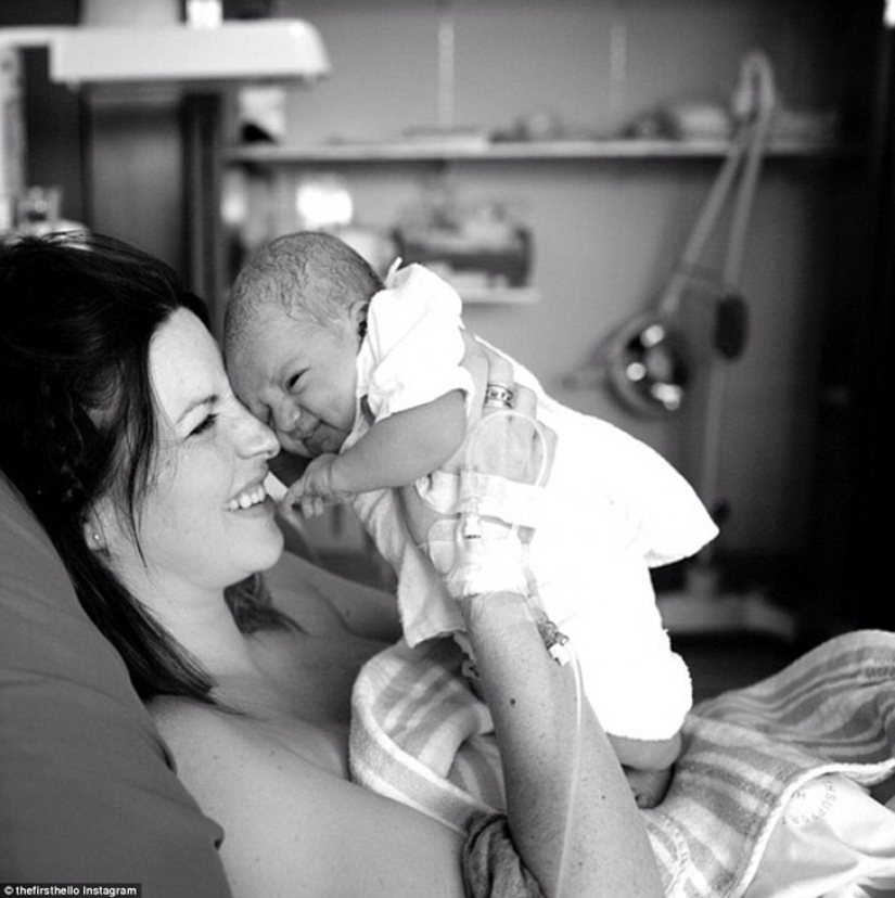 The First "Hello": A Photo Project About the First Meeting of a Mother and Baby The First "Hello": A Photo Project About the First Meeting of a Mother and Baby