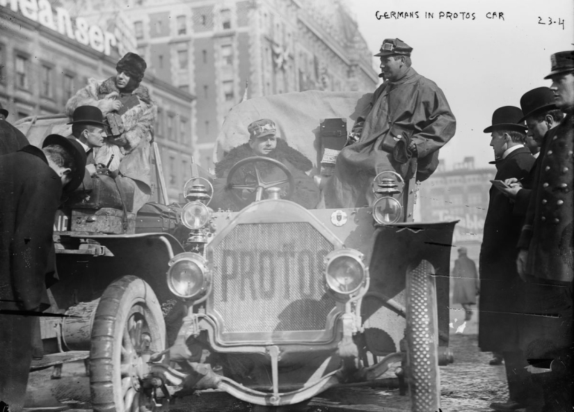 The greatest car race in history: 20 thousand kilometers on carts with an engine The greatest car race in history: 20 thousand kilometers on carts with an engine