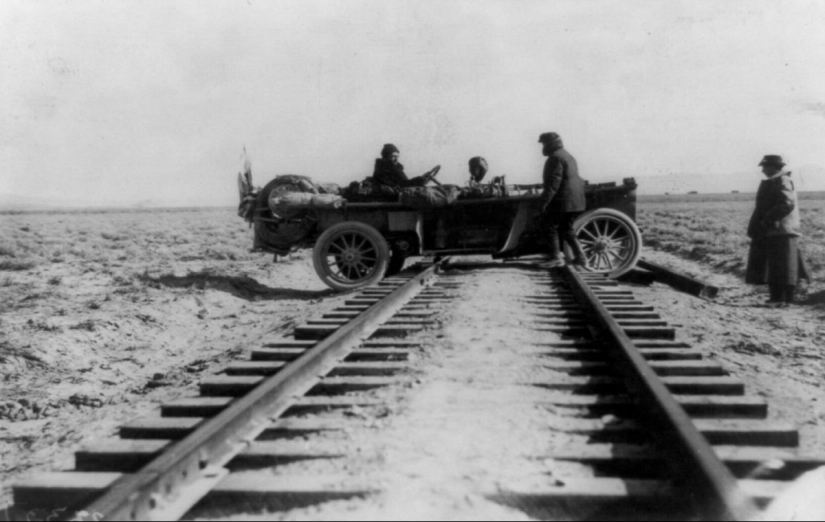 The greatest car race in history: 20 thousand kilometers on carts with an engine The greatest car race in history: 20 thousand kilometers on carts with an engine