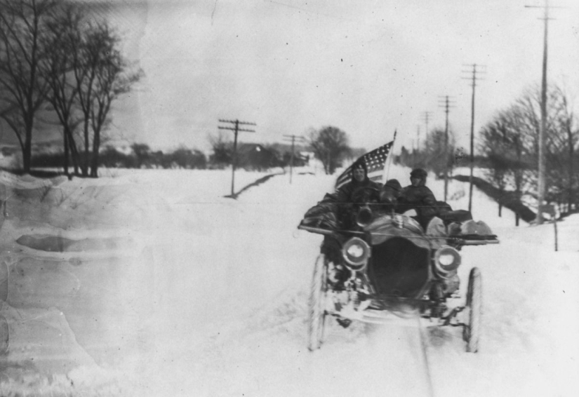 The greatest car race in history: 20 thousand kilometers on carts with an engine The greatest car race in history: 20 thousand kilometers on carts with an engine