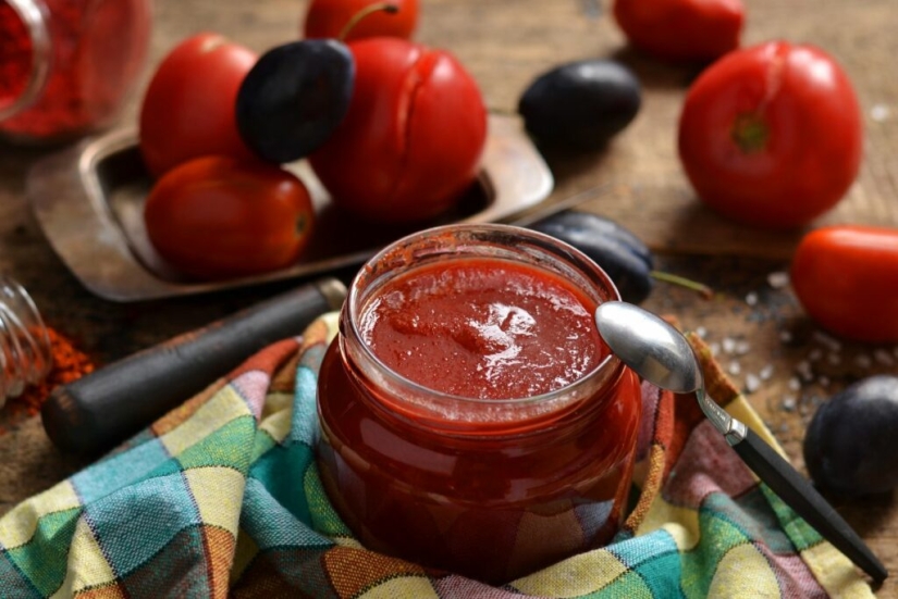 The History of Ketchup: From Chinese Fish Sauce to an American Classic