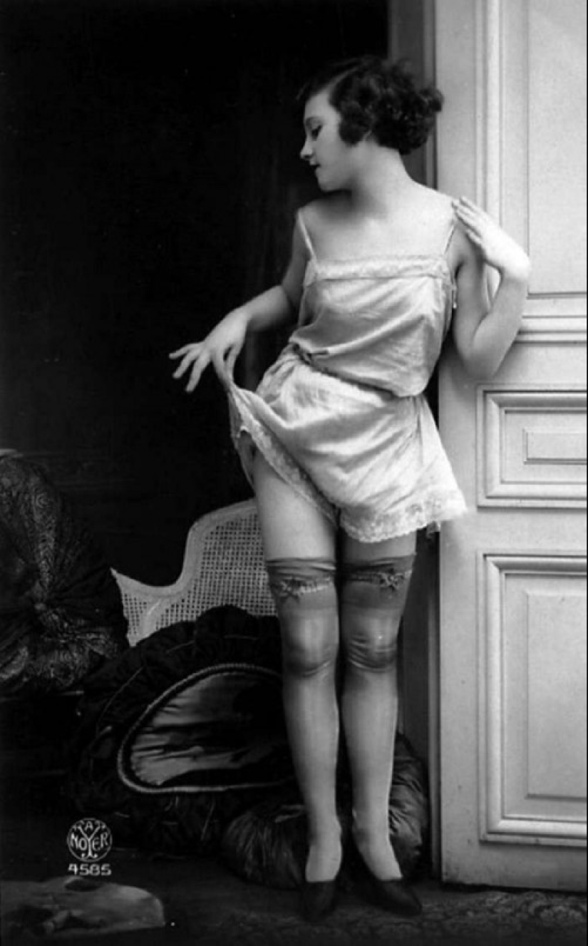 The history of women&#39;s pantaloons: from modesty to fashionable rebellion