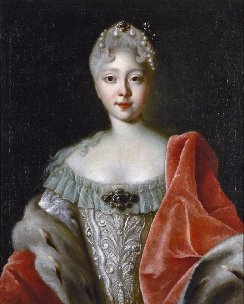 The history of women's cleavage: from police control, to complete permissiveness