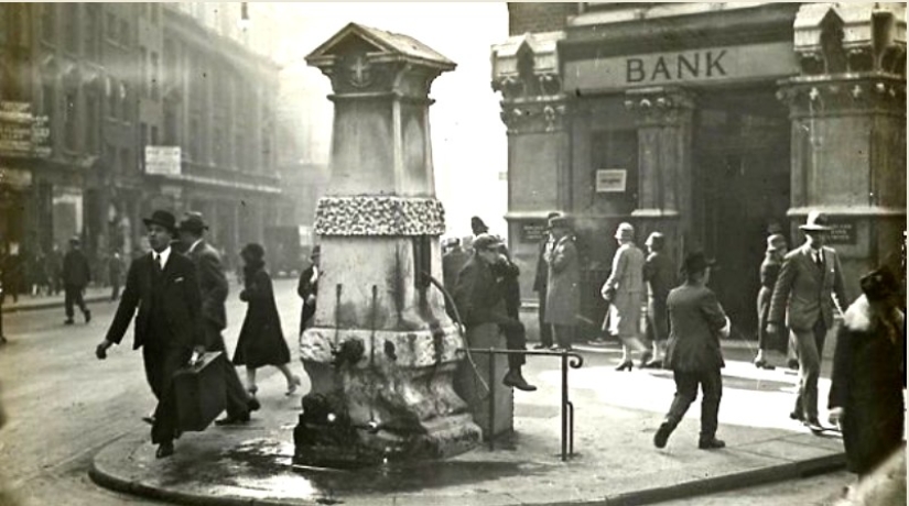 The Horrific Story of London&#39;s &#39;Death Pump&#39; That Poisoned Thousands of Citizens