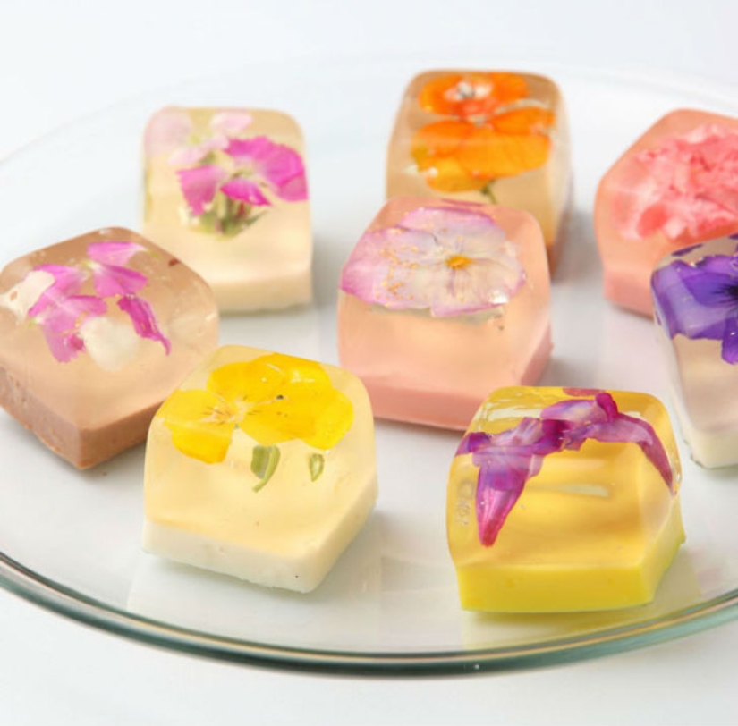 The Japanese make the coolest desserts in the world