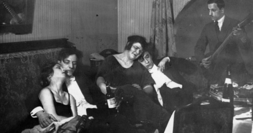 The Jewish cartel "Zvi Migdal" — a cynical pimps in bales