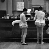 The journey on the road of life: expressive of classic photos of Elliott Erwitt The journey on the road of life: expressive of classic photos of Elliott Erwitt