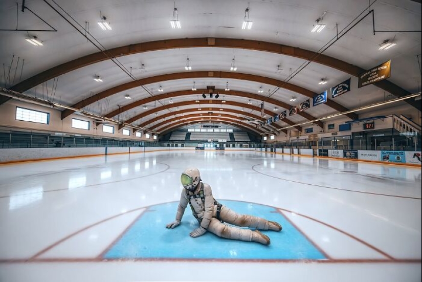 “The Lonely Astronaut”: Capturing Self-Portraits In Decaying, Abandoned Environments